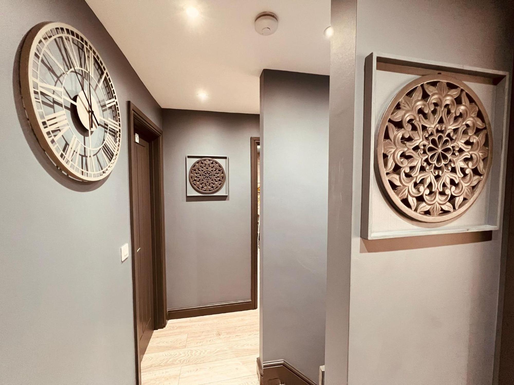 Modern Suites -5 Bedroom House- With Free Parking Birmingham City 外观 照片