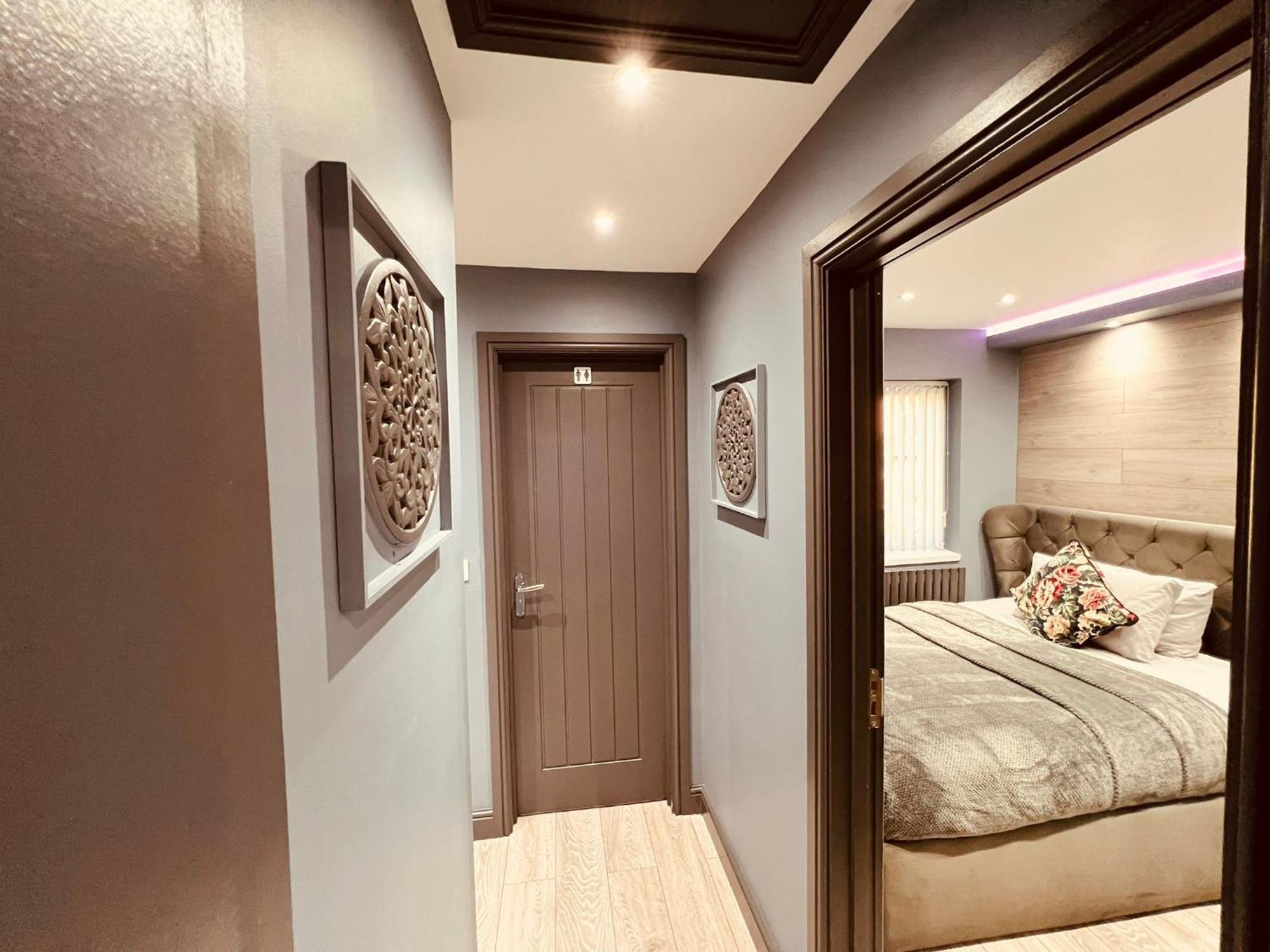 Modern Suites -5 Bedroom House- With Free Parking Birmingham City 外观 照片