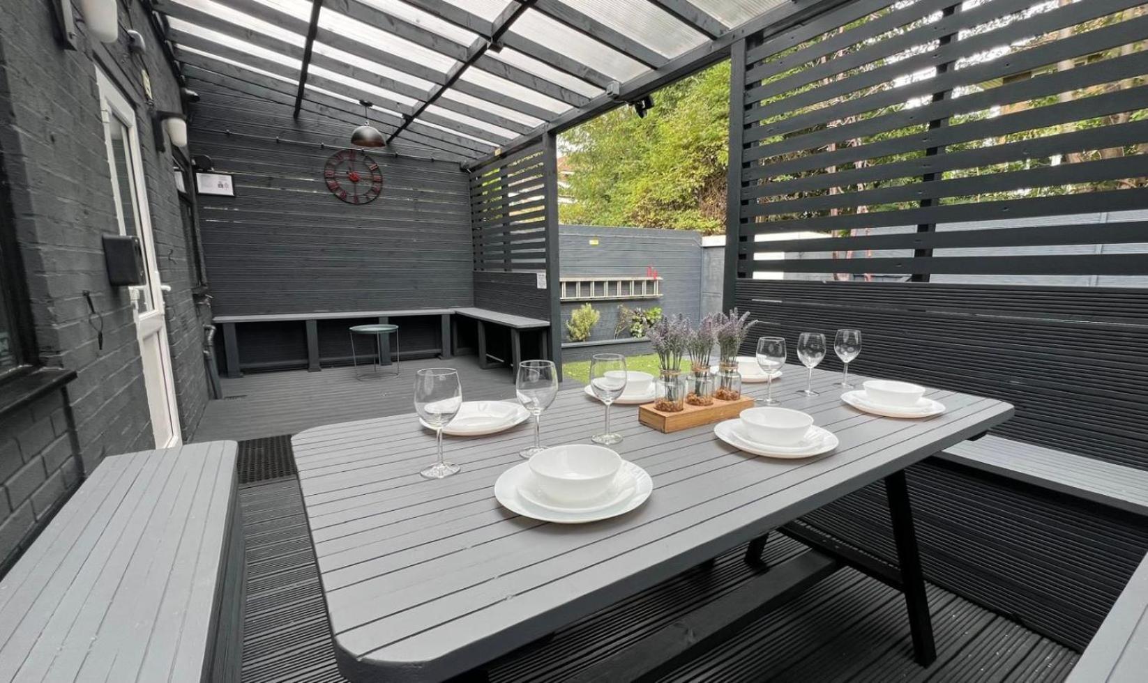 Modern Suites -5 Bedroom House- With Free Parking Birmingham City 外观 照片