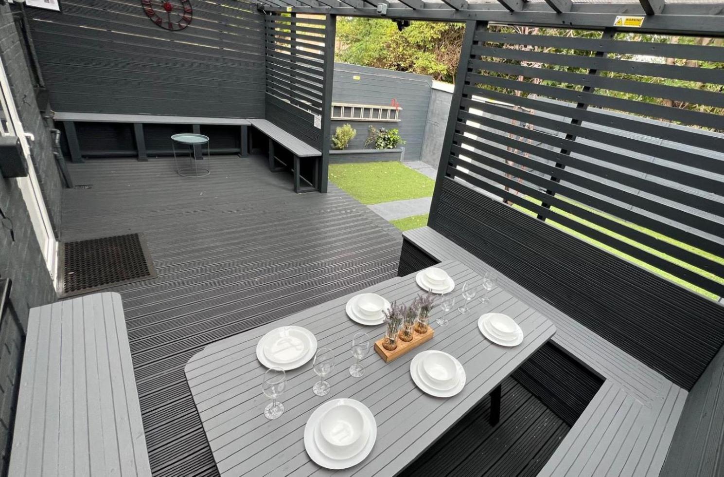 Modern Suites -5 Bedroom House- With Free Parking Birmingham City 外观 照片