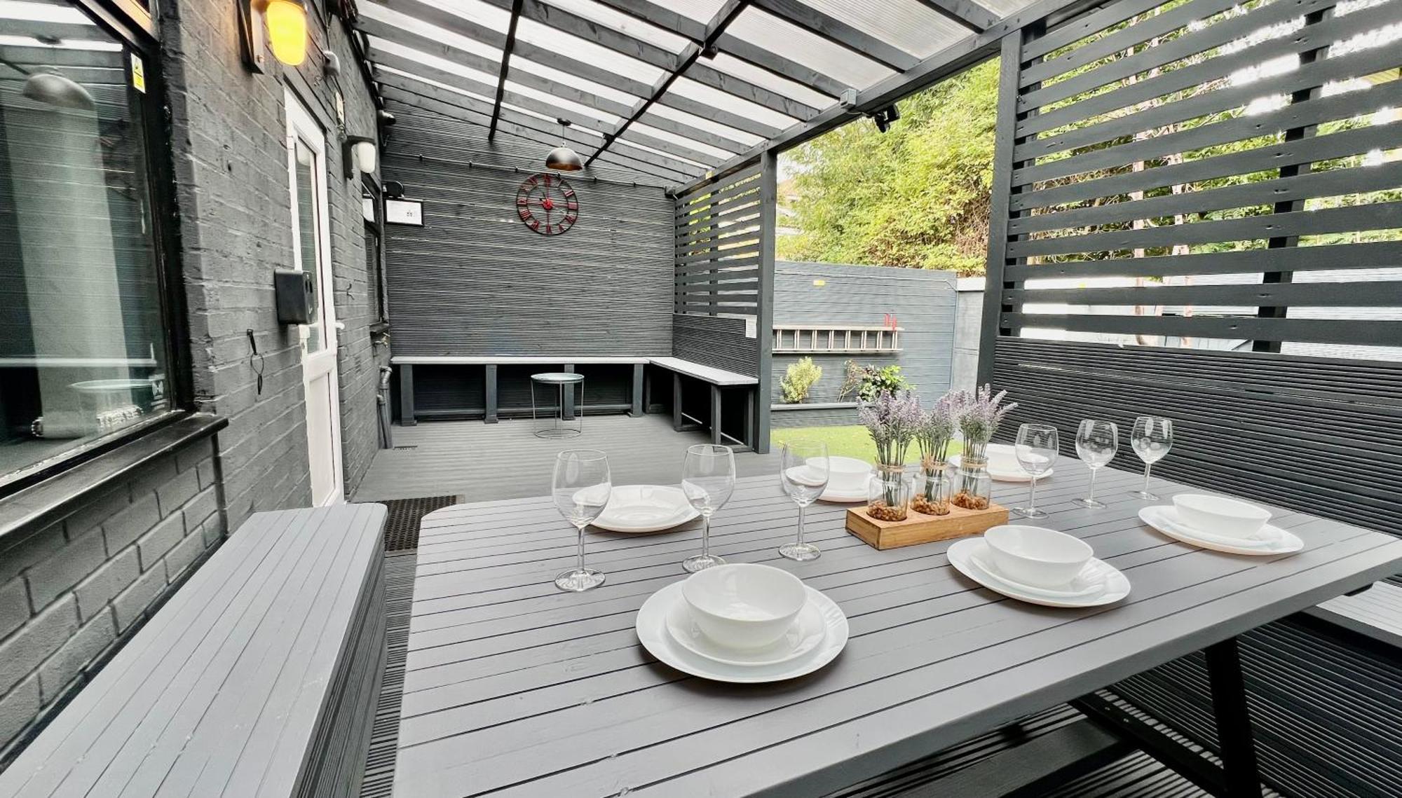 Modern Suites -5 Bedroom House- With Free Parking Birmingham City 外观 照片